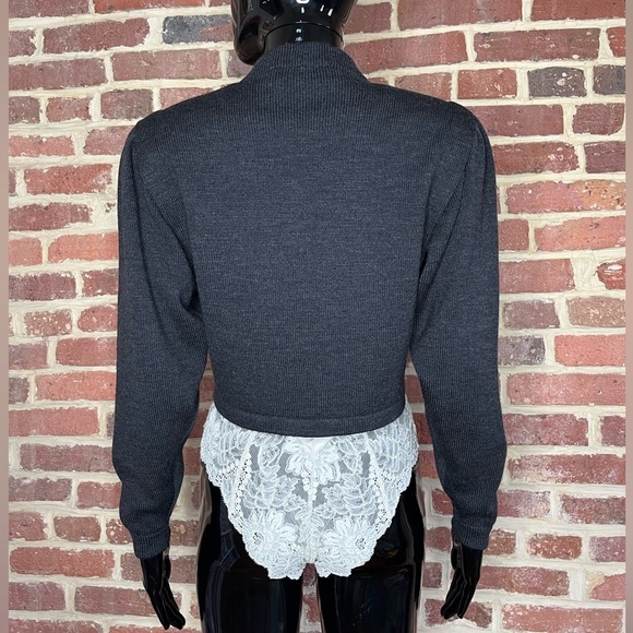 Vintage 1980s St. John for Neiman Marcus Cropped Jacket in Size 4 - Picture 3 of 5